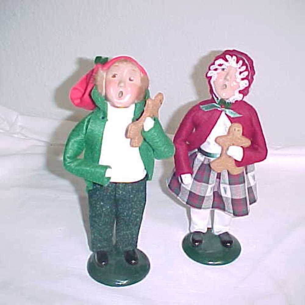 Vintage Byers Choice Carolers Gingerbread Girl AND Boy with Christmas Cookies